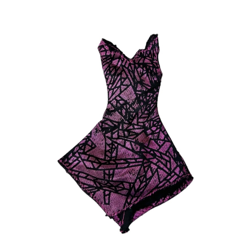 Monster High Catty Noir Boo York City Schemes Doll Dress